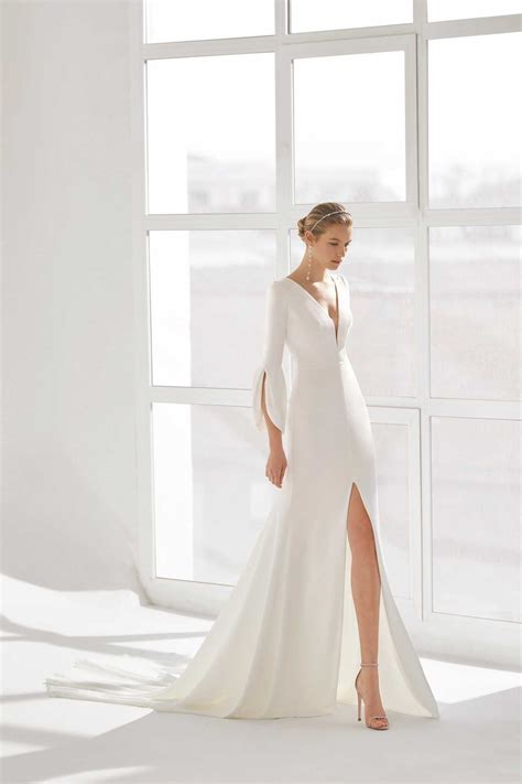 25 vestidos de novia sencillos y minimalistas para 2024