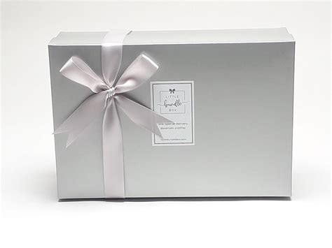 Silver T Box With Silver Ribbon Little Bundle Box