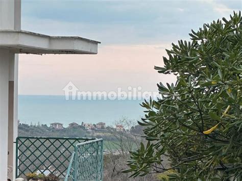 Vendita Appartamento Acquaviva Picena Quadrilocale In Via Magellano