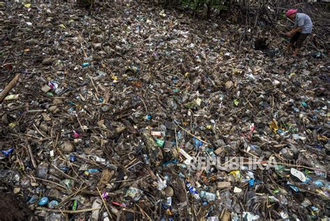 Akademisi Ingatkan Bahaya Mikroplastik Bagi Kesehatan Dan Lingkungan