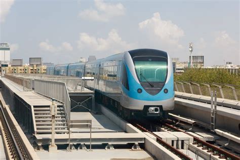 Dubai Metro Disrupted Bus Service Introduced After Technical Fault