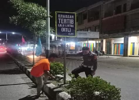 Simak Alasan Sat Lantas Polres Ttu Pasang Papan Kawasan Tertib Lalu