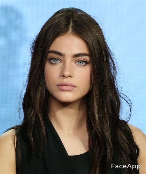 Brown Hair Blue Eyes Girl Brunette Blue Eyes Brunette Beauty Blue Hair Hair Beauty