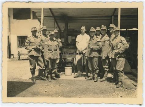 ORIG FOTO GEBIRGSJÄGER Musiker GJR 99 mit Feldküche Wagen in Kaserne