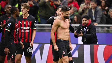 Furia Totale Dopo Milan Spezia Cambiate La Regola