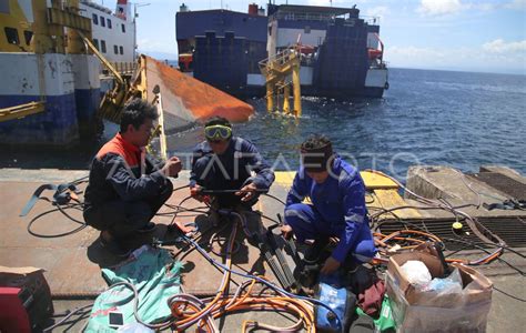 Perbaikan Dermaga I Pelabuhan Feryy Bastiong Di Ternate Antara Foto