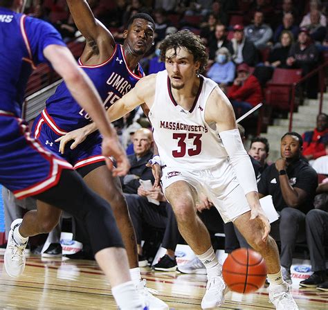 Umass Men S Basketball Vs Umass Lowell 12 8 22