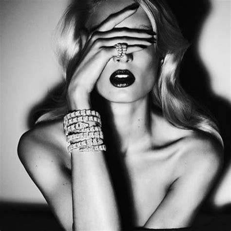 Helmutnewton S Jerry Hall Bulgari Diamonds Helmut Newton Black