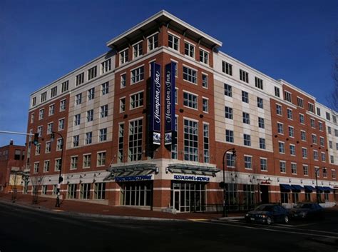 Portland Maine Budget Hotel Review: Hampton Inn Portland Downtown