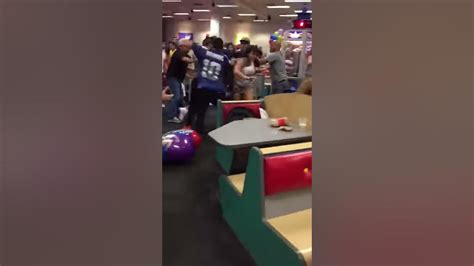 Chuck E Cheese Fight Youtube