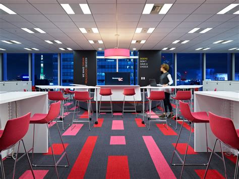 Lenovo Offices - Tokyo | Office Snapshots