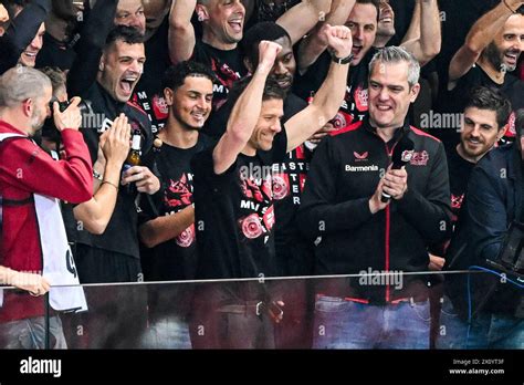 Leverkusen Bayer Leverkusen Coach Xabi Alonso Celebrates The