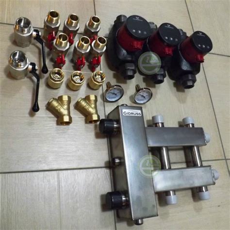 Коллектор с гидрострелкой Gidruss BMSS-100-3DU на 3 контура - купить ...