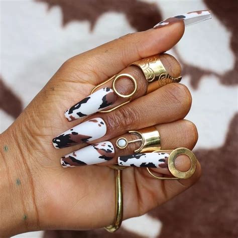 This Nail Artist Created 5 Mesmerizing Manicures Inspired By Beyoncés