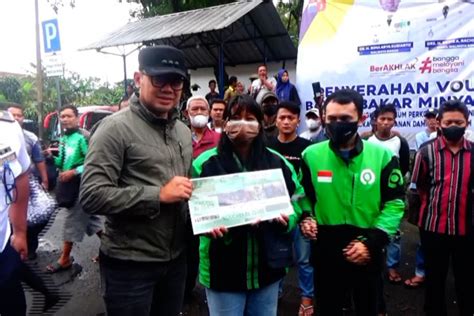 Pemkot Bogor Salurkan Bansos BBM Ke Pengojek Daring Dan Sopir Angkot