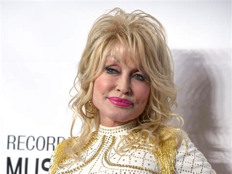 Dolly Parton No Makeup - Mugeek Vidalondon