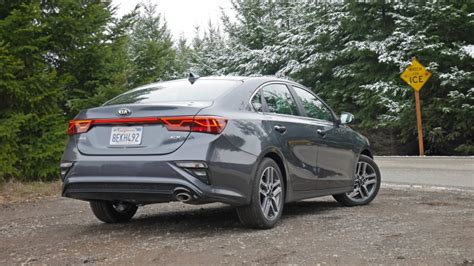 2019 Kia Forte Review Driving And Interior Impressions Of This Compact Sedan Autoblog