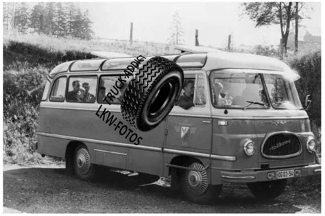 OLDTIMER PHOTO FOTO DDR Bus IFA Robur Lo2500 Omnibus VEB Kraftverkehr