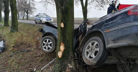 Śmiertelny wypadek pod Sieradzem Kierowca wypadł z trasy i zginął