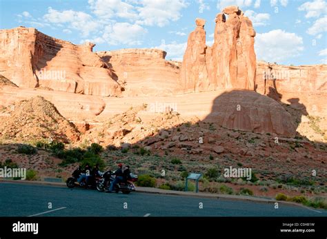 The Organ Courthouse Towers Tower Of Babel Rock Formations Pinnacles