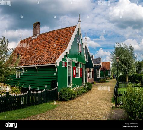 Dutch House