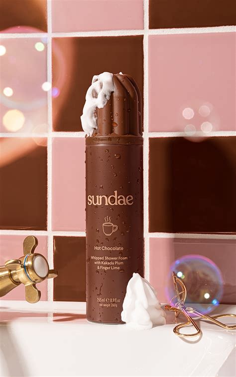 Sundae Hot Chocolate Foaming Body Wash 265ml Beauty Prettylittlething