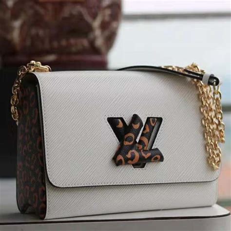 Louis Vuitton Lv Women Twist Mm Handbag In Quartz Epi Leather Beige Lulux