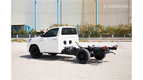 New 2023 Toyota Hilux 4X2 2.7 Chassis Cab - Super White inside Red ...