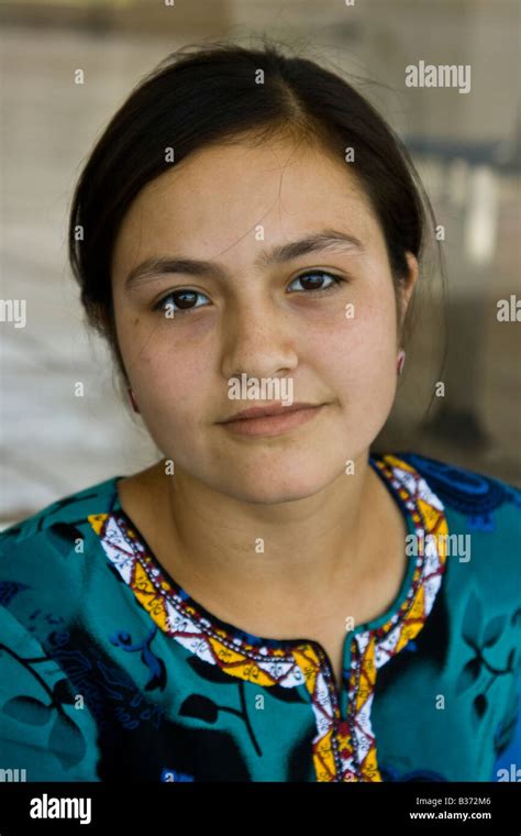 Turkmenistan woman one only hi-res stock photography and images - Alamy