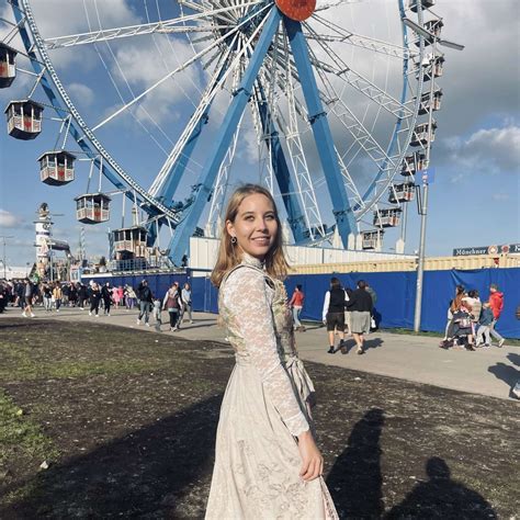 tz Wiesn Madl 2023 Kandidatin Lisa 26 aus München