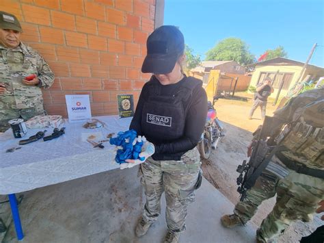 Coca Na Crack Millones En Efectivo Armas Y Dos Detenidos En