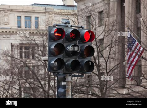 Traffic Lights Traffic Signal Lights Usa Stock Photo Alamy