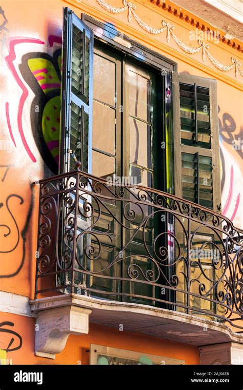 Exarchia Hi Res Stock Photography And Images Alamy