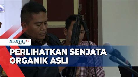 Jaksa Perlihatkan Senjata Organik Asli Saat Sidang Kasus Penganiayaan