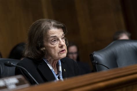 Dianne Feinstein Returns To Senate After Months Away Bloomberg