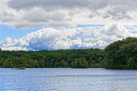 Rhode Island Fall Foliage: Small State, Big Color - Minneopa Orchards