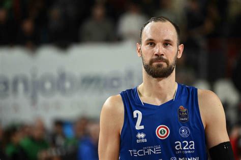 Basket Serie A Brescia Con Tortona Big Match Tra Venezia E Virtus Bologna