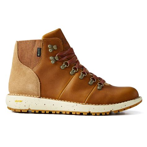 The Danner x Huckberry - Vertigo 917 Gold Rush Boot