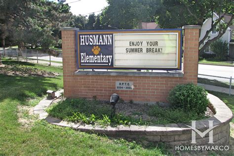 Husmann Elementary School In Crystal Lake Il Homes For Sale Homes