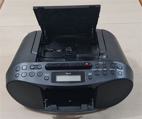 Sony Cfd S70 Cassette Tape CD Player With FM AM Radio Audio