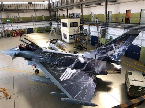 Un Eurofighter Alem N Homenajea Al Piloto De Caza De La Luftwaffe De La