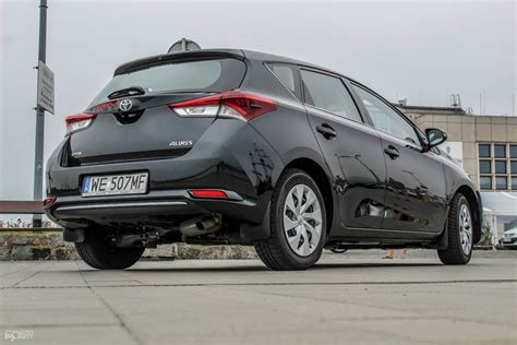 Test Toyoty Auris II 1 6 132 KM dobra choć nie wybitna autofakty pl