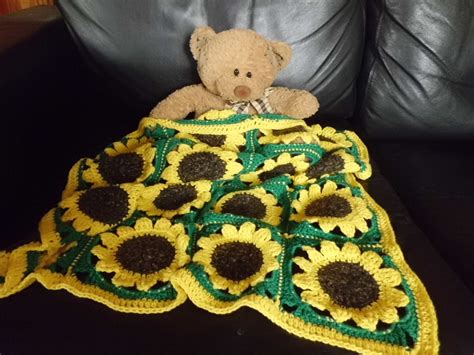 Sunflower Baby Blanket Crochet Pattern