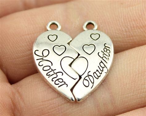 Wysiwyg 4pcs 24x21mm Heart Charms Mother And Daughter Mother And