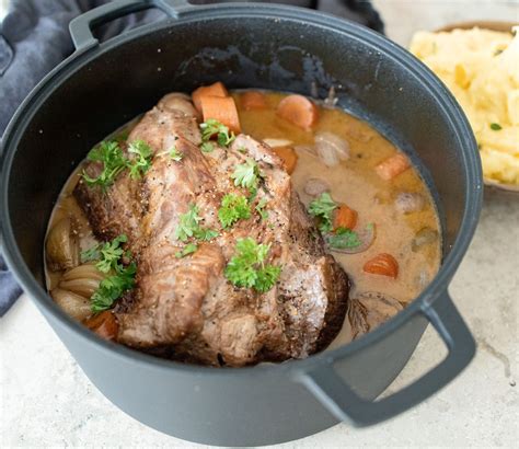 Braiseret Nakkefilet Langtidsstegt Nakkefilet I Gryde Mummum Dk