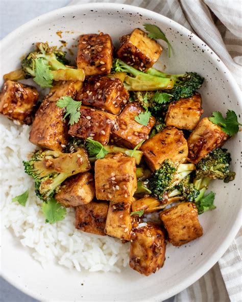 Tofu Broccoli Stir Fry With Garlic Ginger Sauce Plant Based Rd