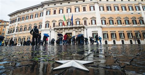 Dai Fondi Pro Natalit Al Bonus Per I Medici Eroi Il Governo Ha