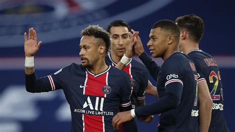 Neymar no PSG veja títulos gols e assistências do craque pelo