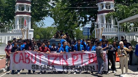 Mahasiswa Demo Minta Cabut Izin Pt Bmu Geruduk Kantor Gebernur Aceh