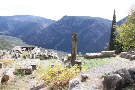 Premium Photo | Oracle at delphi